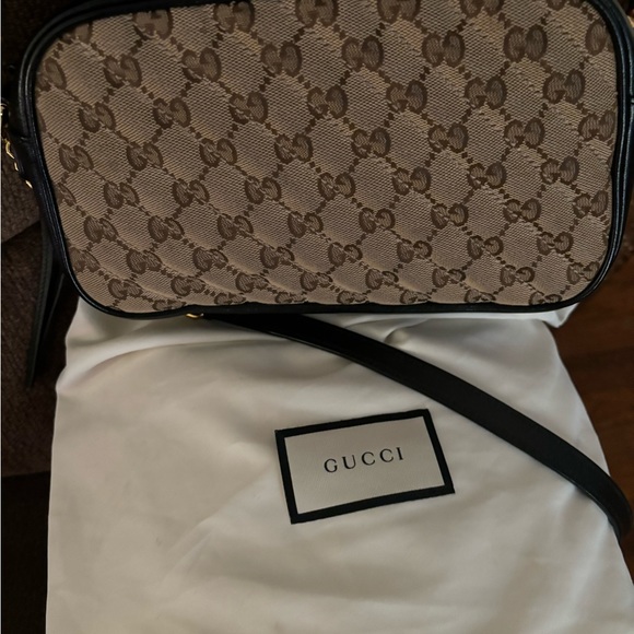 It’s Real Y’all!:) Gucci crossbody purse with/bag - Picture 7 of 8